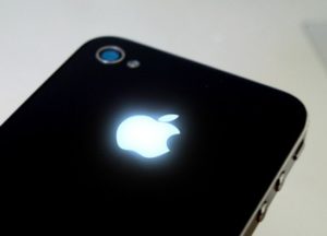 iphone-glowing-apple-logo-550x397